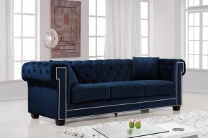 SOFA OGGY